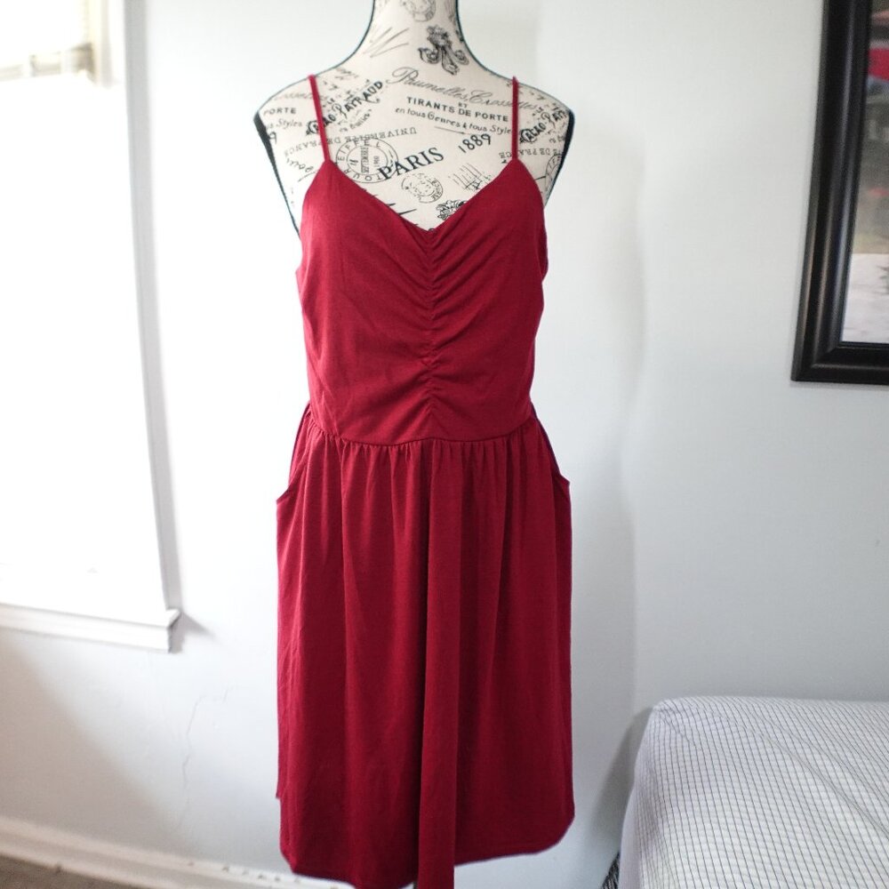Women`s Midi dress above the knee w/pocket size L w/tag & size zipper NEW